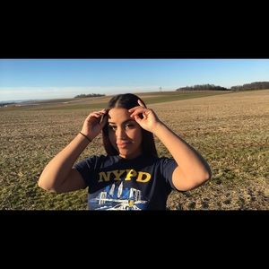 Meet your Posher, Alanis